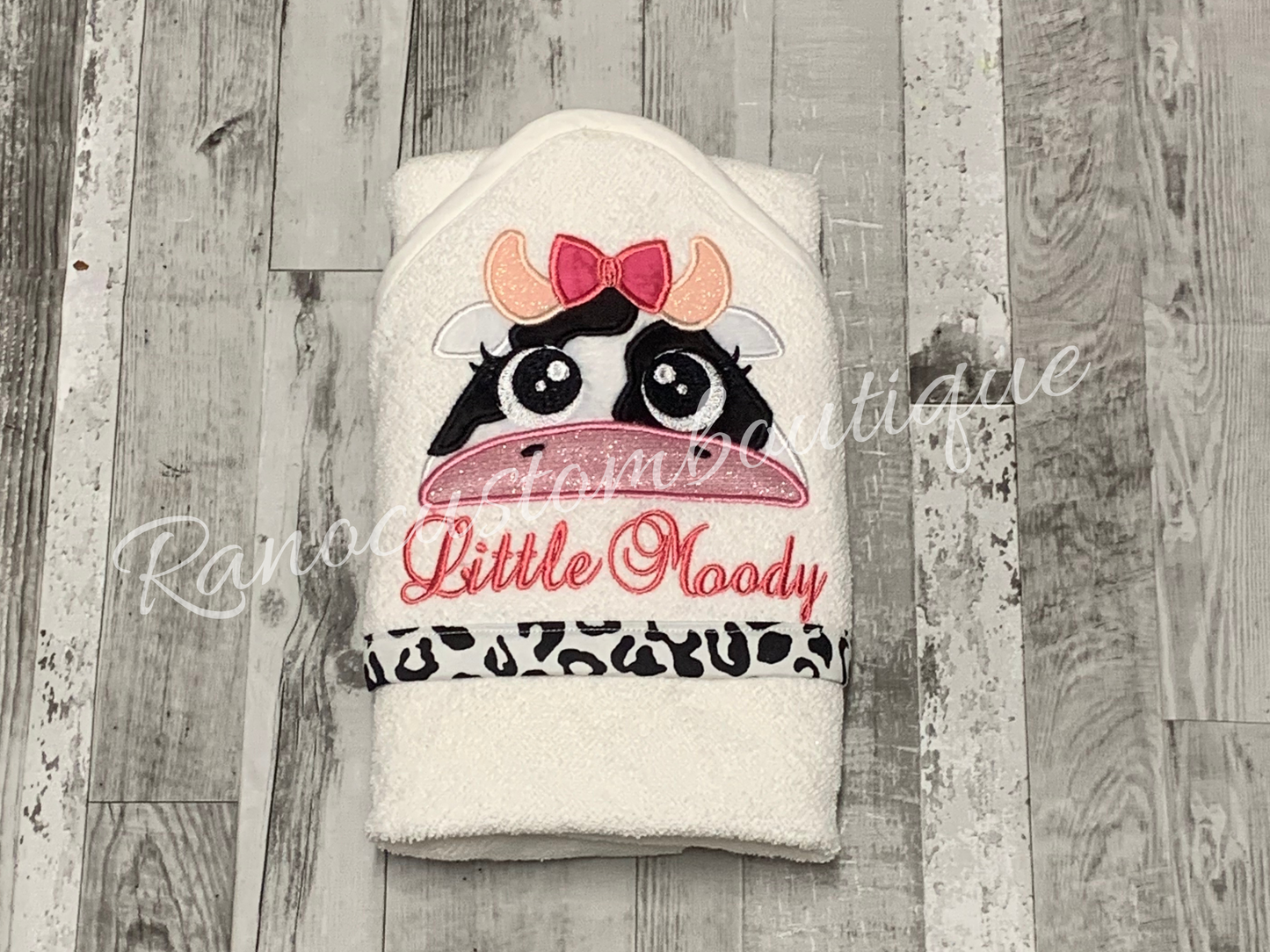 Baby Cow Hooded Girl Towel, Newborn Gift Design, Embroidered Hooded Baby Cow Towel, Baby Shower Gift