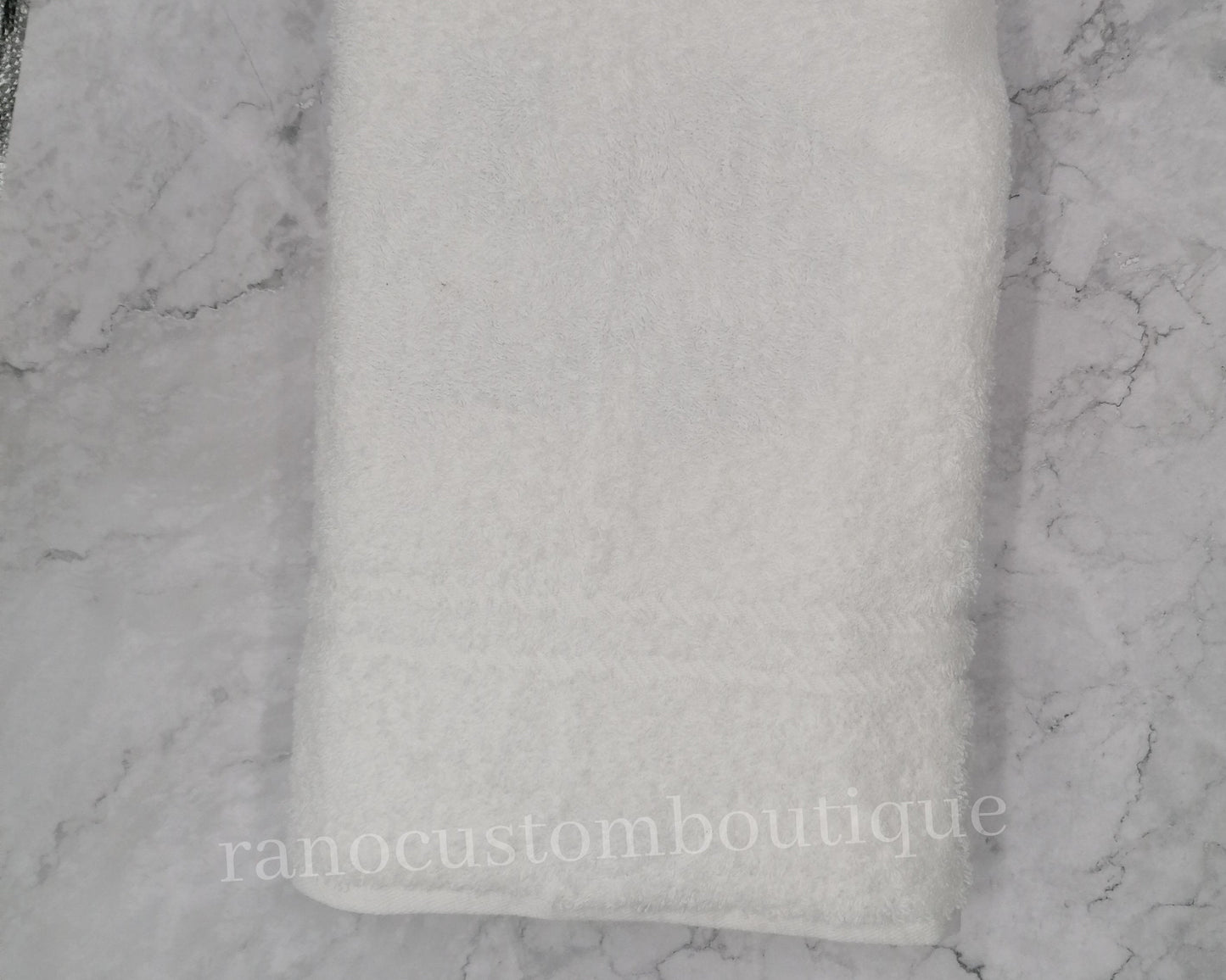 Personalized Embroidered Towel, Monogrammed Towel, Embroidered Design, Wedding Gifts, Custom Name Towel
