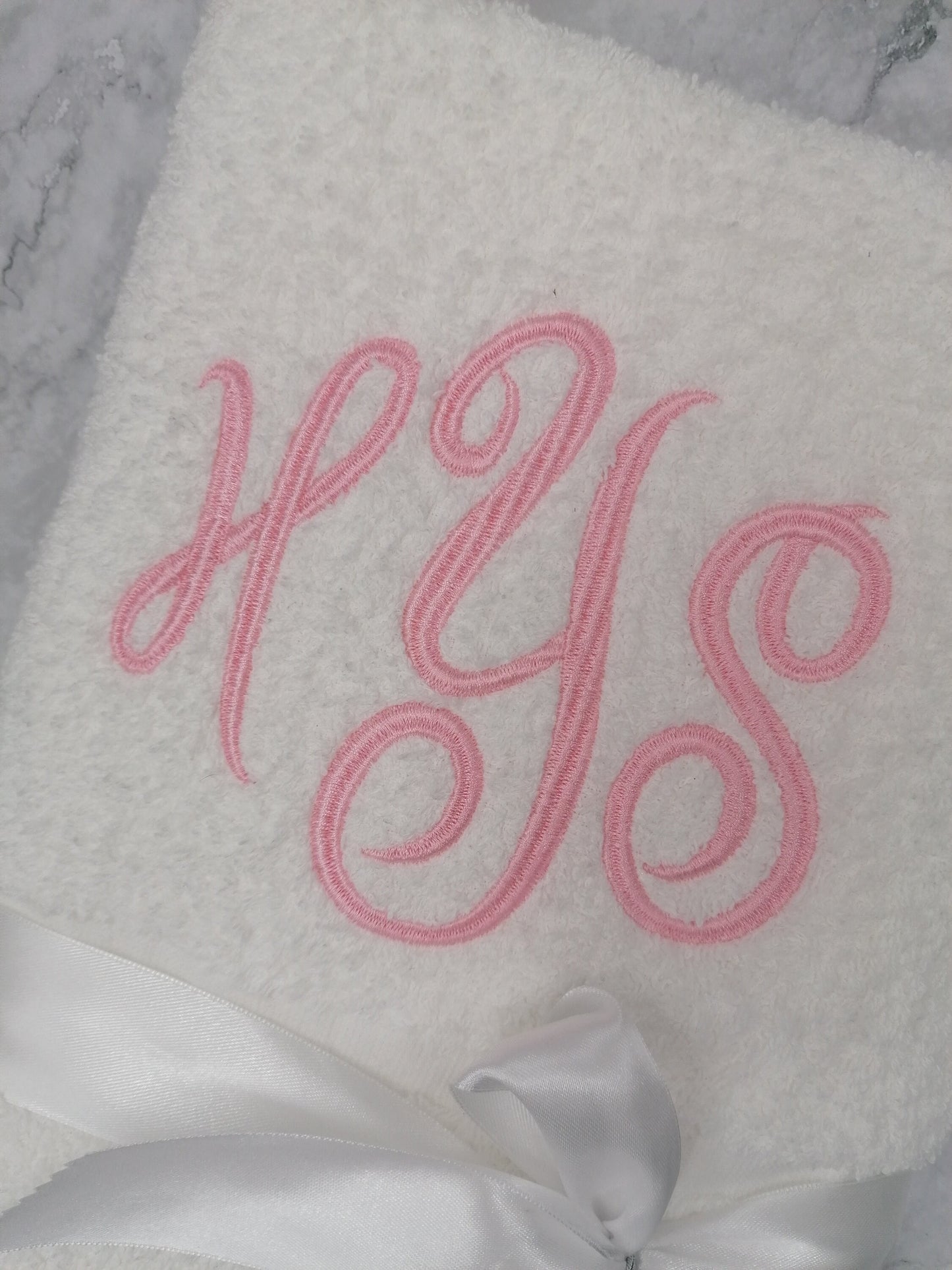 Personalized Embroidered Towel, Monogrammed Towel, Embroidered Design, Wedding Gifts, Custom Name Towel