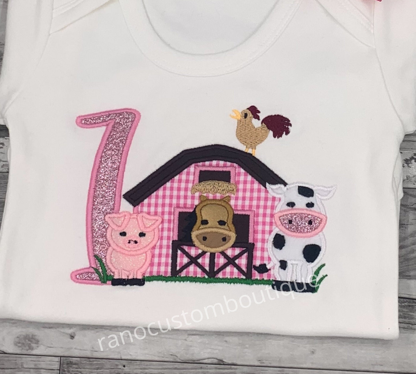 Embroidered Girl Baby Shirt and Tutu Set, Tutu and Shirt Set, Embroidered Baby Barn Design, Embroidered Farm animals, Girl's Clothing
