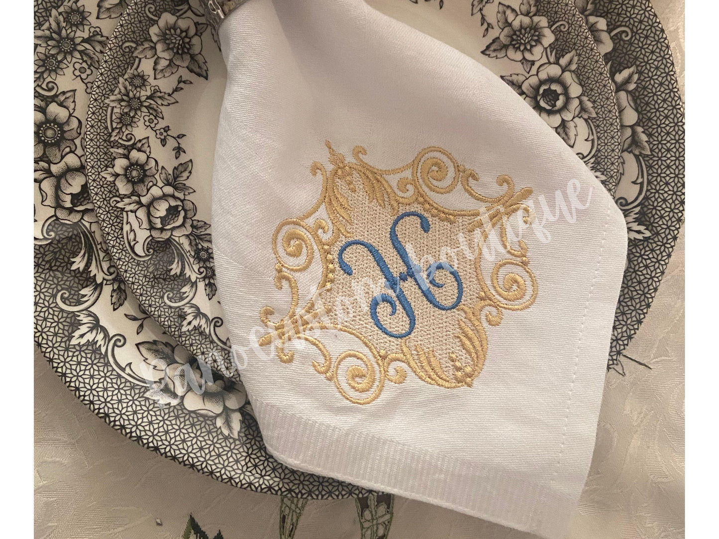 Elegant Bespoke Embroidered Napkin, Dinner Cotton Napkin, Custom Cotton Embroidered Napkin, Personalised Luxury Napkin