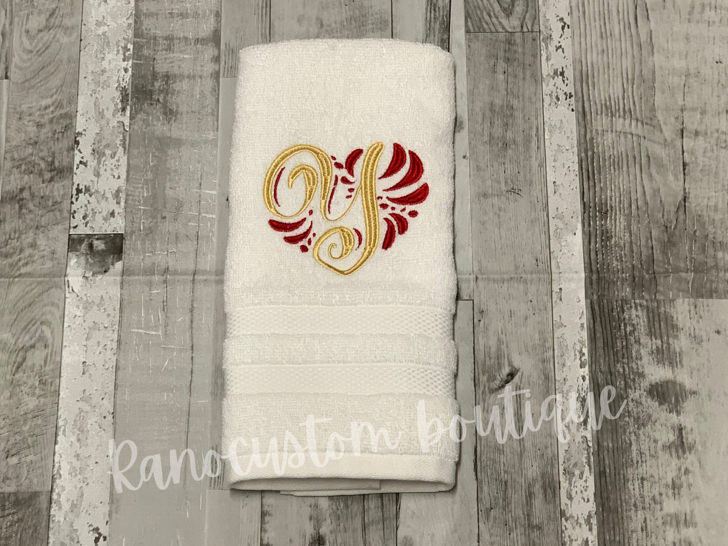 Personalised Luxury Monogrammed Towel,Custom Boutique Towel,Monogrammed Heart Wedding Gift Towels , Embroidered Hand Towel
