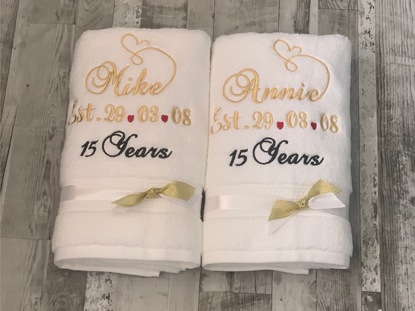 Personalised Luxury Wedding  Anniversary Towel Set of 2, Embroidered Anniversary Gift Set, Couple Gifts, Hand Towels, Wedding Gift