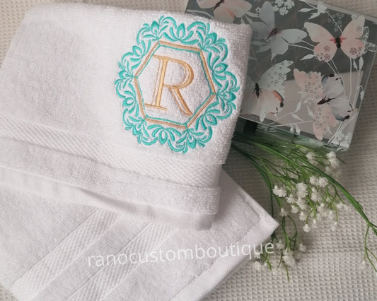 Personalized Embroidered Face Cloth/Hand Towel/Bath towel, Monogrammed Towels, Embroidered towels, Wedding Gifts, Custom Name Towels